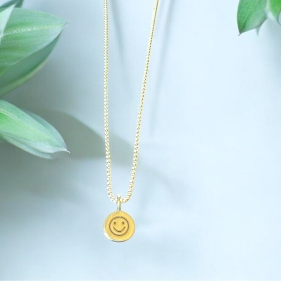 Smiley Face Sterling Charm on Sterling Ball Chain‎ Necklace NWT - Picture 2 of 8